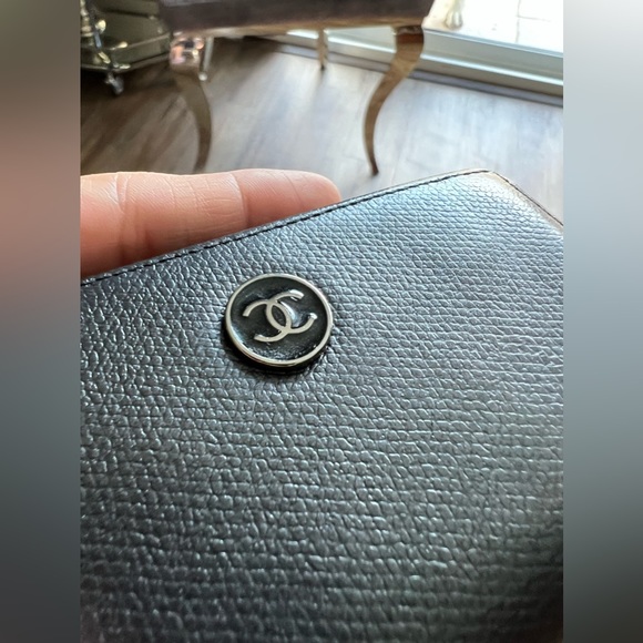 Chanel key holder! - Picture 4 of 8